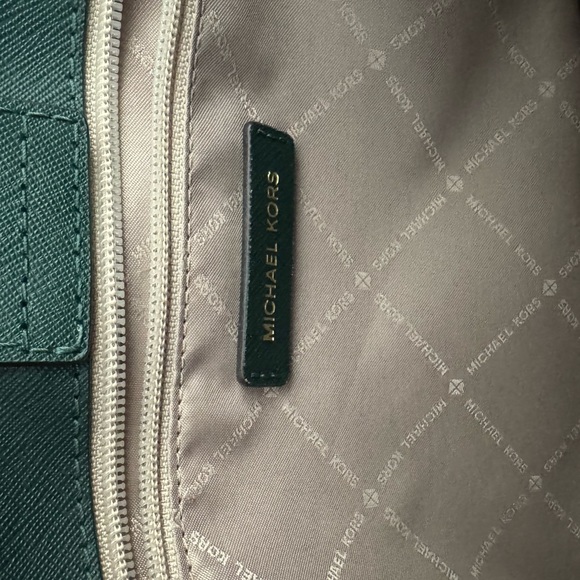 Dark Green Michael Kors purse - Picture 8 of 10